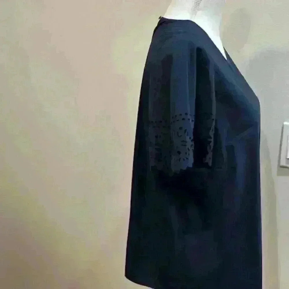 J JILL Navy Shirt/Blouse/Top Cut-Out sleeve detail XS - Picture 3 of 7
